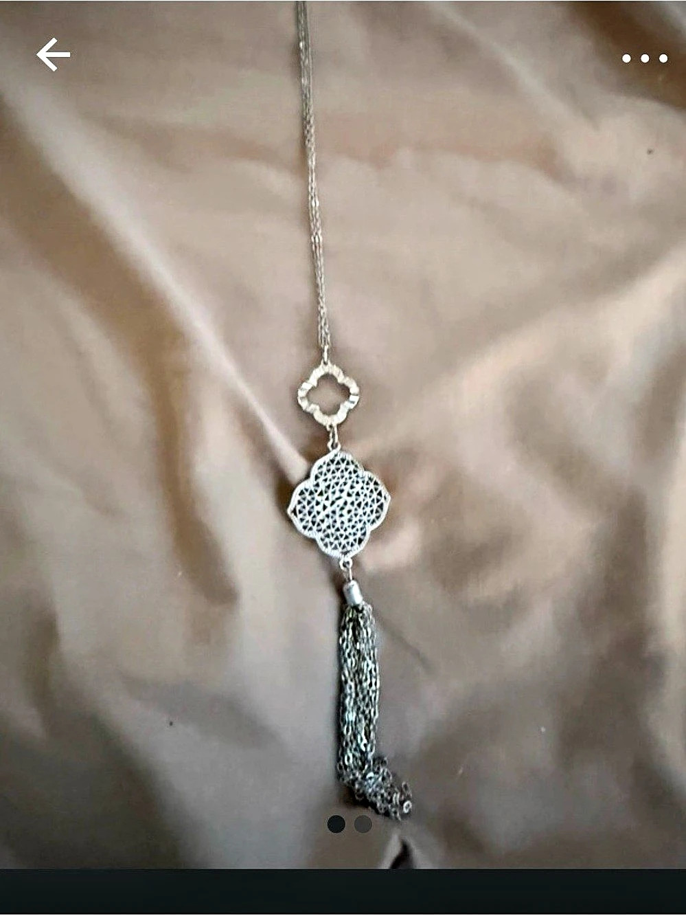 Kendra Scott Silver Pendant Tassel Necklace Like New